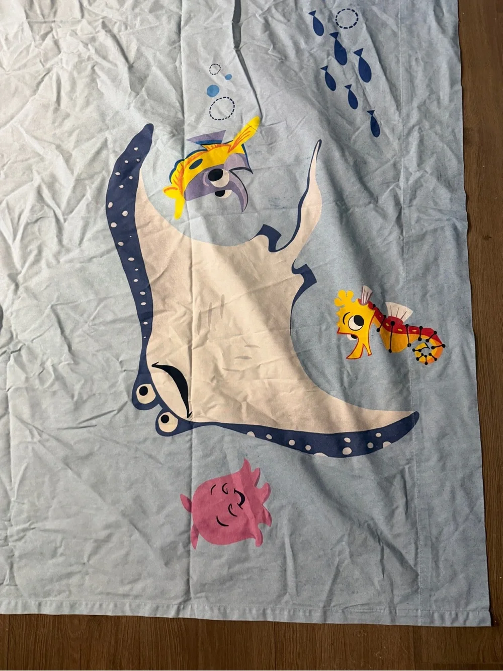 Pottery Barn Kids- Finding Nemo SHOWER CURTAIN
